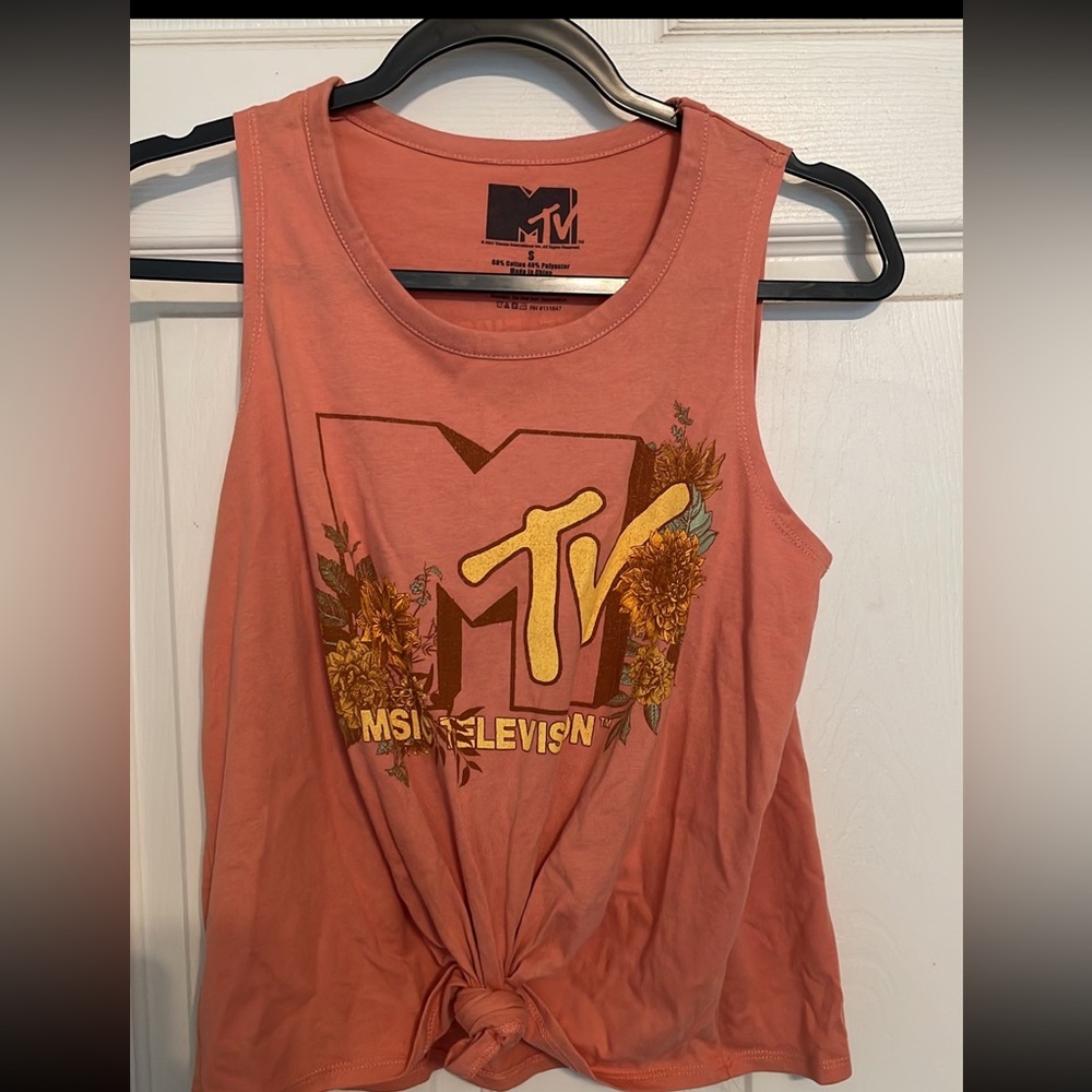 Coral MTV shirt, size small never worn